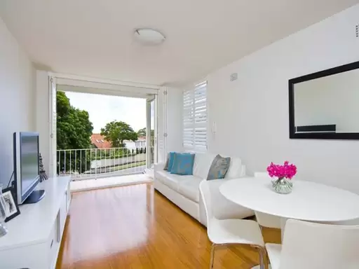 11/73 Bradleys Head Road, Mosman Sold by Galetto Real Estate