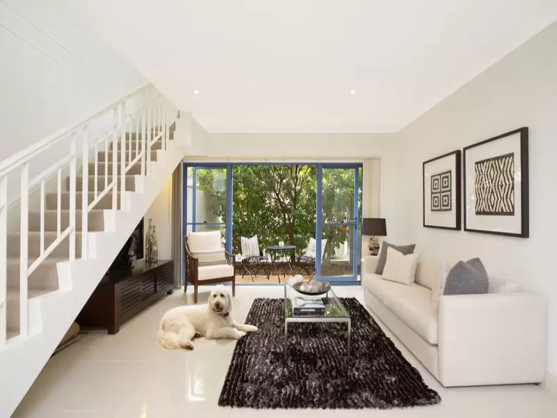 2/10 Cassins Avenue, North Sydney Sold by Galetto Real Estate - image 1